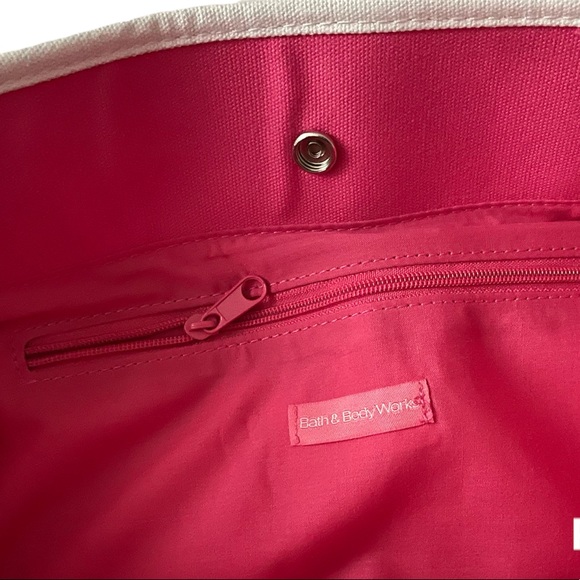 Go Anywhere Tote Bag - Picture 2 of 4